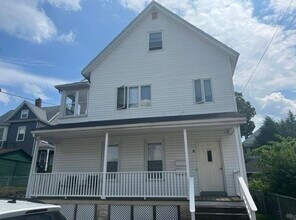 8 Kearney St, Unit 1 in Malden, MA - Building Photo - Building Photo