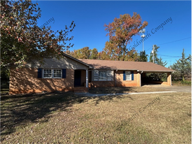 3509 E North St in Greenville, SC - Building Photo