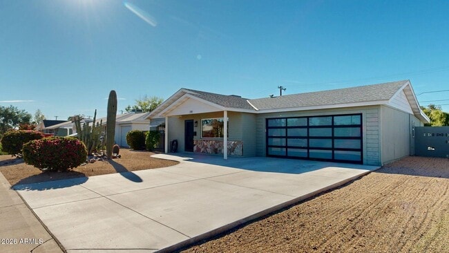 property at 719 W Parkway Blvd