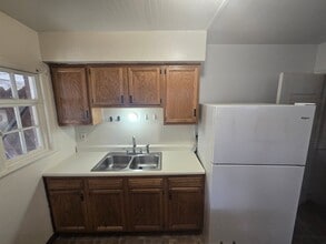 354 Argonne Dr in New Kensington, PA - Building Photo - Building Photo