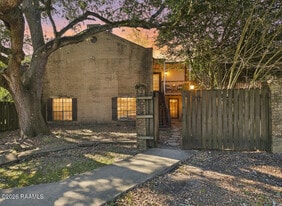 446 Failla Rd in Lafayette, LA - Building Photo