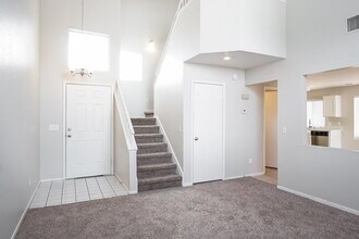 7212 Single Pine Dr in Las Vegas, NV - Foto de edificio - Building Photo