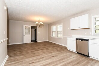 6390 Queens Rd in Douglasville, GA - Building Photo - Building Photo