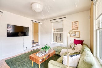 1235 N Prescott St in Portland, OR - Building Photo - Building Photo