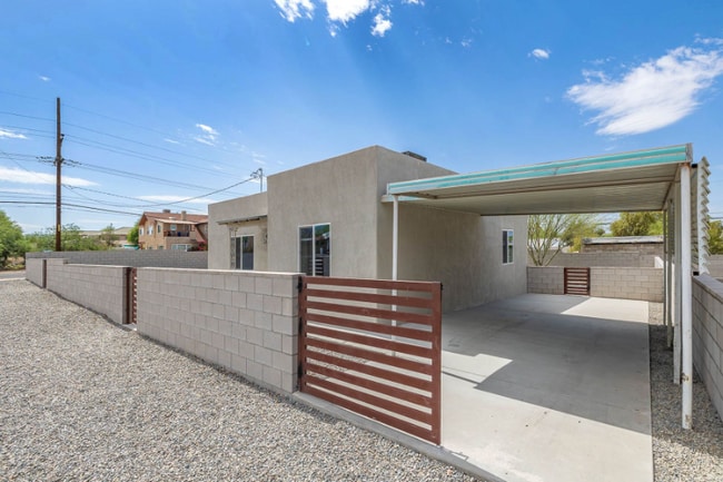 948 E Waverly St in Tucson, AZ - Foto de edificio - Building Photo