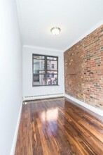 120 Mulberry St in New York, NY - Building Photo - Building Photo