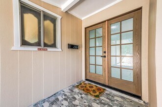 1616 Redway Ln in Houston, TX - Foto de edificio - Building Photo