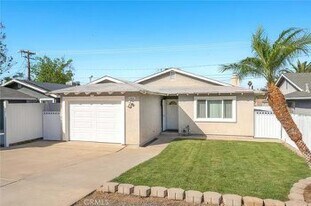 17616 Sutherland Ave in Lake Elsinore, CA - Building Photo
