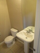 6853 Homing Dove St in North Las Vegas, NV - Foto de edificio - Building Photo