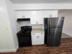 5390 S 2000 W-Unit -Apt A in Roy, UT - Building Photo - Building Photo