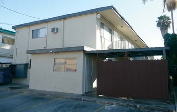 Kansas Street Apartments in San Diego, CA - Building Photo - Building Photo