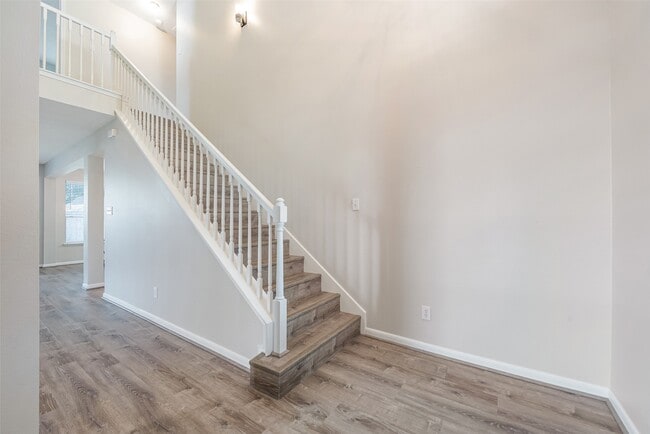 property at 5115 Cherrywood Ct