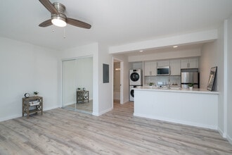 Park Lafayette in Lafayette, CA - Building Photo - Interior Photo