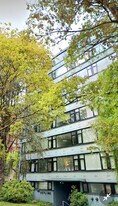 Skyline Apartments in Vancouver, BC - Building Photo