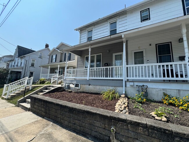 property at 1458 Washington Ave