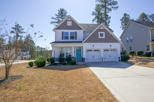 property at 13 Pinnacle Dr