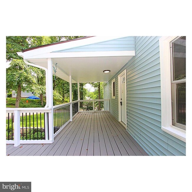 3170 Oakmont Ave in Triangle, VA - Building Photo - Building Photo