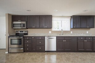 725 E Alameda Dr in Tempe, AZ - Building Photo