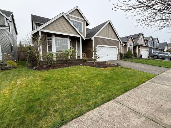 201 Robin St SW in Orting, WA - Building Photo - Building Photo