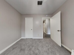 6639 Maczali Dr in Missouri City, TX - Building Photo - Building Photo