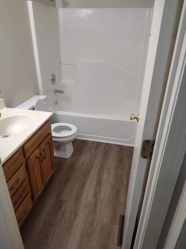 210 W 17th St, Unit #15 in Cookeville, TN - Building Photo - Building Photo