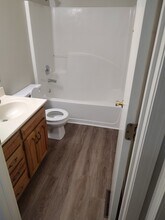 210 W 17th St, Unit #15 in Cookeville, TN - Foto de edificio - Building Photo
