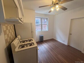 57-66 63rd St in Queens, NY - Building Photo - Building Photo