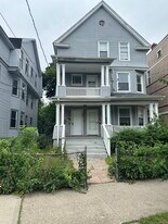 429 Dixwell Ave in New Haven, CT - Building Photo