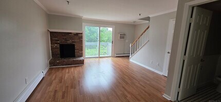 678 Savin Ave in West Haven, CT - Building Photo - Building Photo