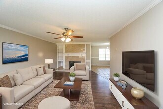 5180 Plum Tree Dr, Unit 1233 in Southaven, MS - Foto de edificio - Building Photo