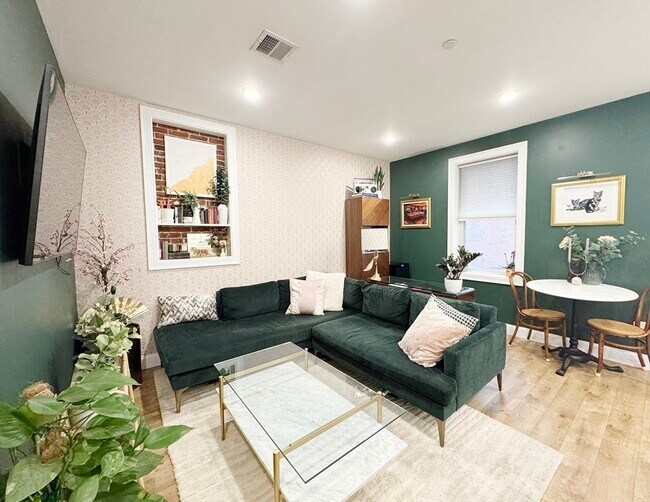 property at 90 Havre St