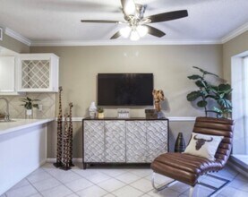 5151 Richmond Ave.-Unit -133 in Houston, TX - Building Photo - Building Photo