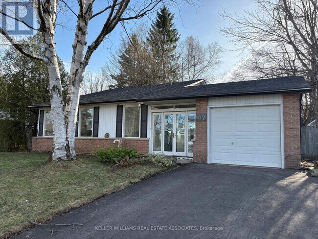 312 Pineview Gardens in Shelburne, ON - Building Photo - Building Photo