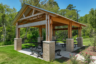 Abbington Park 55+ Living in Henderson, TX - Building Photo - Building Photo