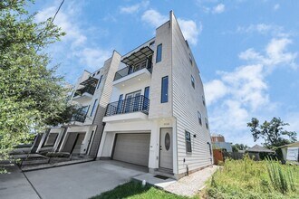1112 Amundsen St in Houston, TX - Building Photo - Building Photo