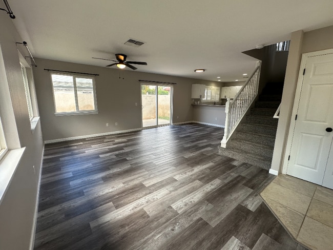 40 Hooheno St in Kahului, HI - Foto de edificio - Building Photo