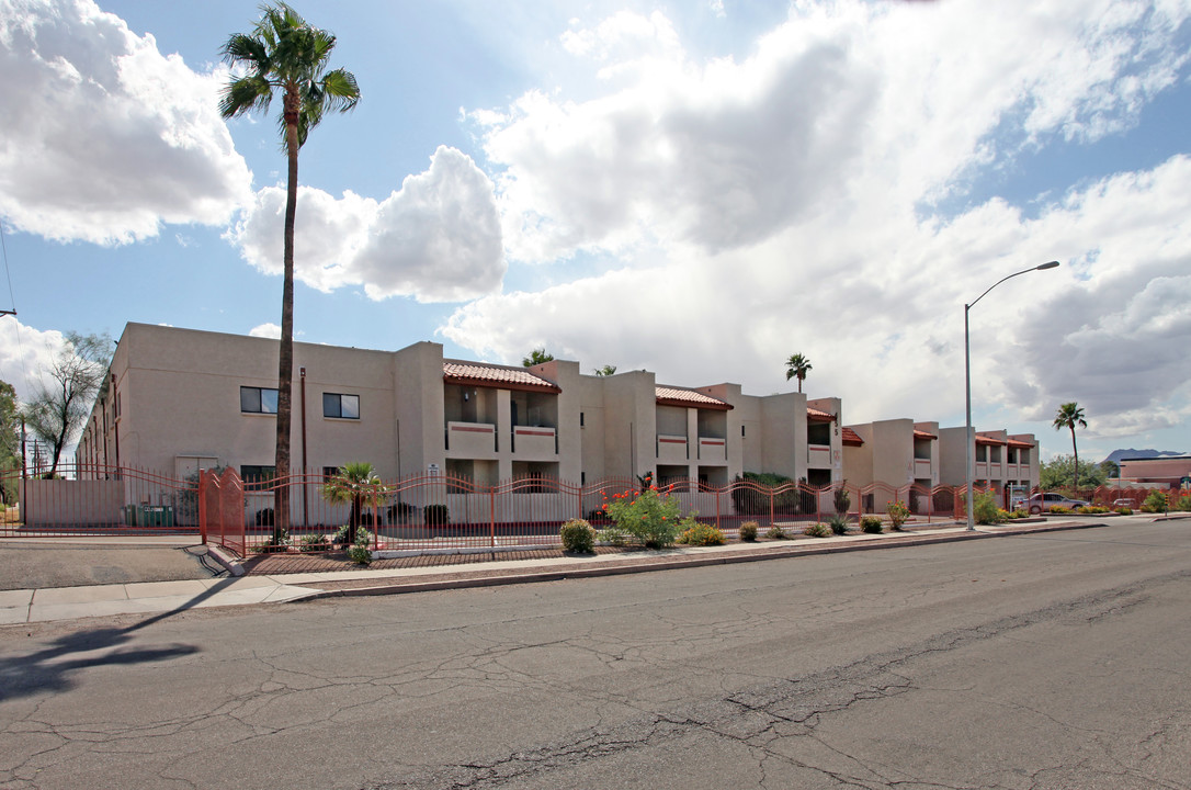 Sierra Madre Condos in Tucson, AZ - Foto de edificio