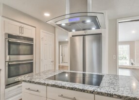 2119 Woodstream Dr in Humble, TX - Building Photo