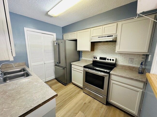 2425 Oxford Pl in Gretna, LA - Building Photo - Building Photo
