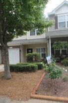913 Little Creek Dr in Fort Mill, SC - Building Photo
