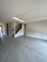 15 Pacific Loon St in Leander, TX - Foto de edificio - Building Photo