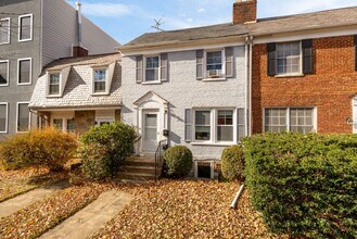 1710 37th St NW in Washington, DC - Building Photo - Building Photo