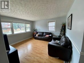 9 Cluxton St in Peterborough, ON - Building Photo - Building Photo