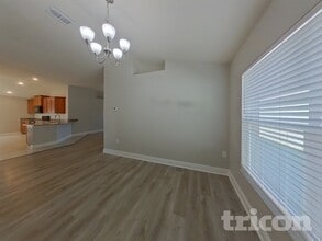 387 Buchannan Dr in Davenport, FL - Foto de edificio - Building Photo