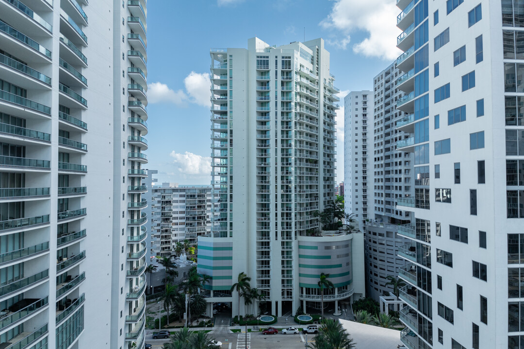 Emerald at Brickell in Miami, FL - Building Photo