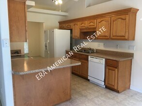 1922 Everglades Dr in Navarre, FL - Building Photo - Building Photo