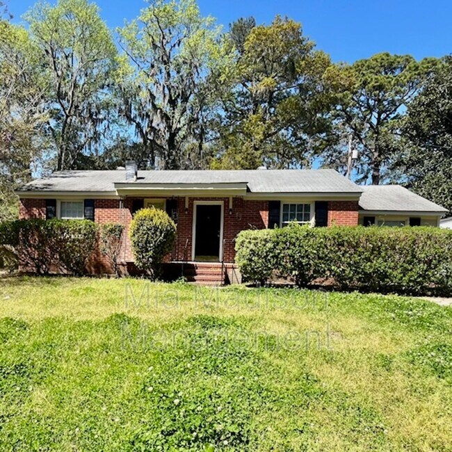 property at 5 Hughes Ave
