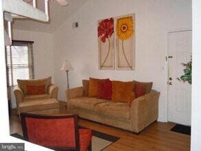 13071 Shadyside Ln in Germantown, MD - Building Photo - Building Photo