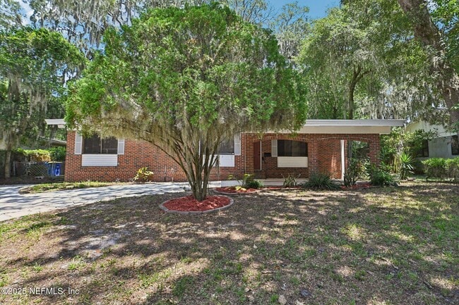property at 4619 Morris Rd