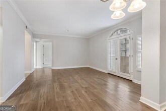 2161 Peachtree Rd NE in Atlanta, GA - Building Photo - Building Photo